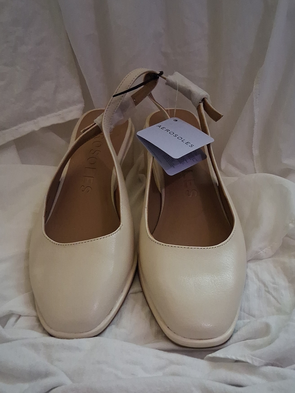 AEROSOLES Cream Leather wedgie heel